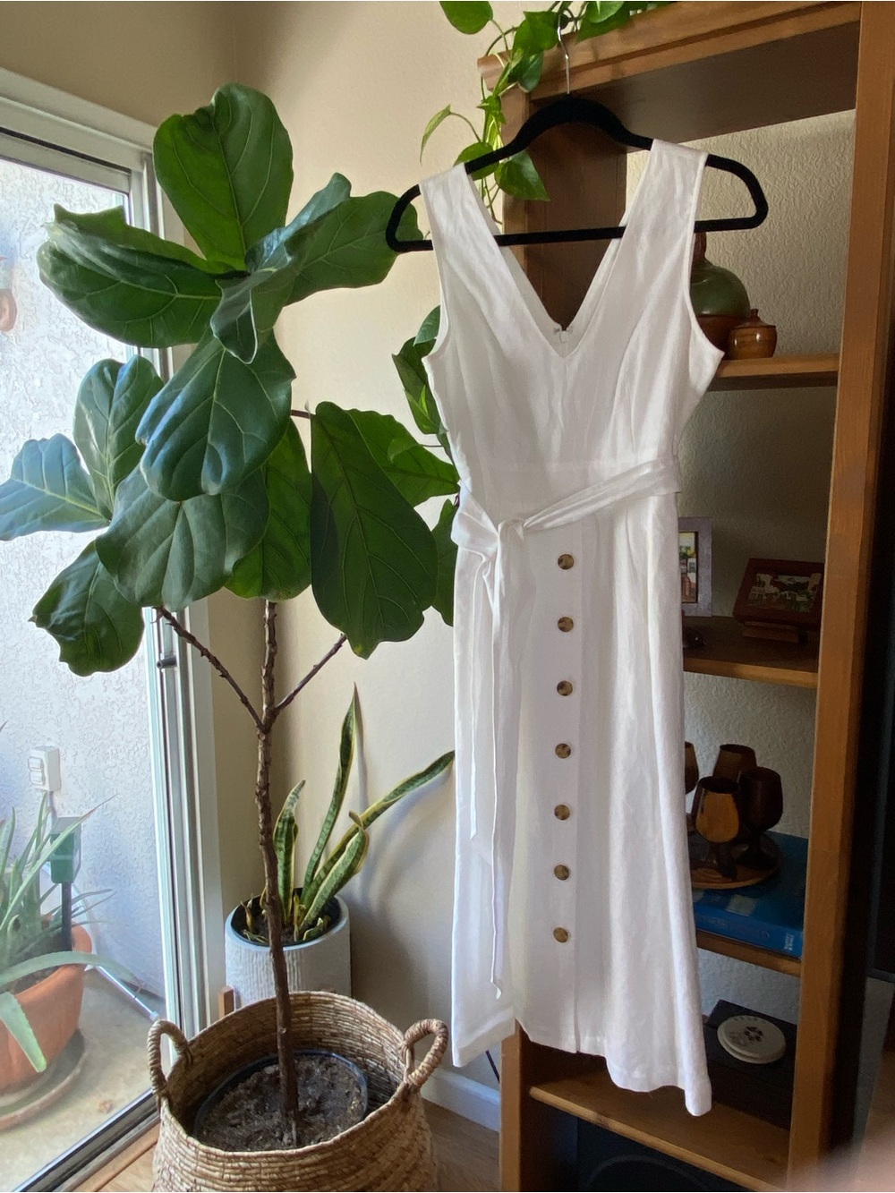 GAP White Button-Front V-Neck Midi Dress with Waist Tie